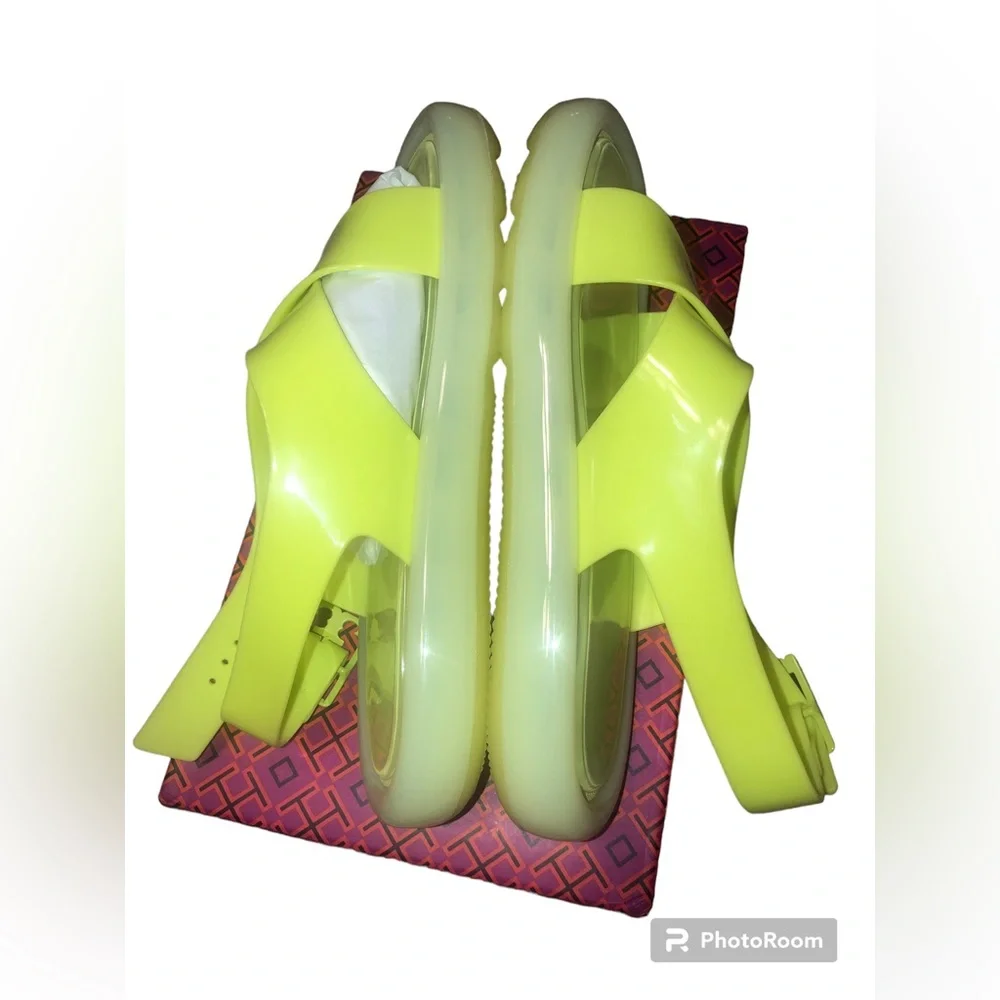 TORY BURCH CRISSCROSS BUBBLE JELLY SANDALS
